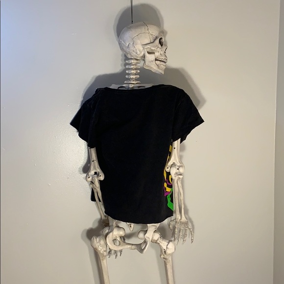 Chuck E. Cheese Crop Top - Picture 3 of 6